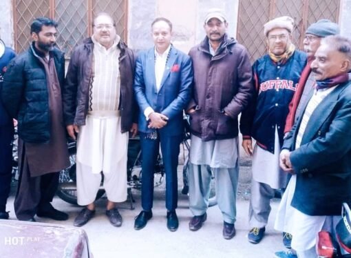 این اے 56 میں شہزاد عمران کی ڈور ٹو ڈور کامیاب کمپین جاری